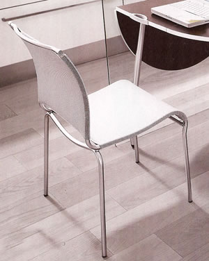 Lavabos et chaises