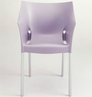 Lavabos et chaises