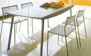 Lavabos, chaises dinantes Design